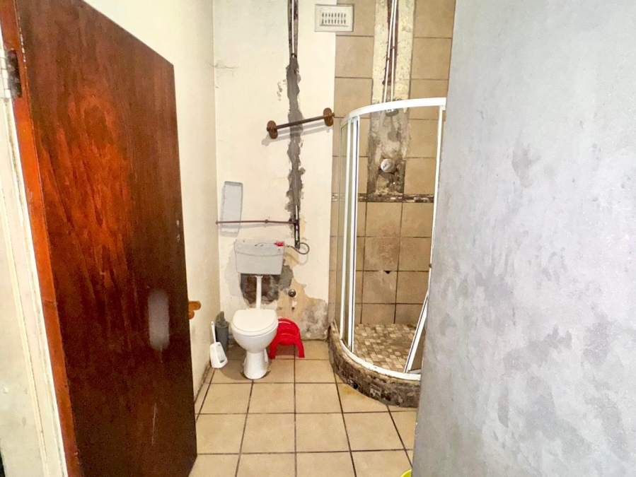 5 Bedroom Property for Sale in Woodstock Western Cape